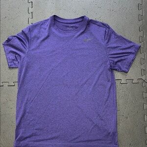 Nike Men's Purple T-Shirt